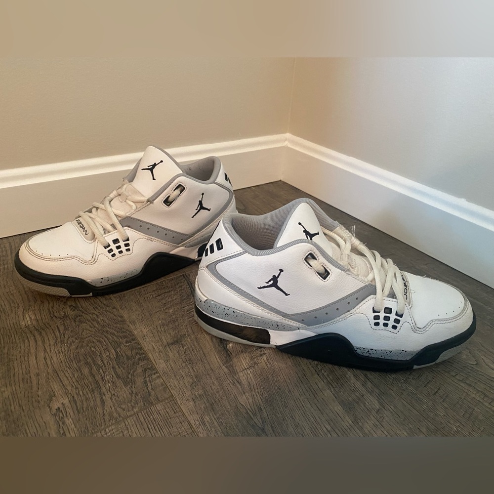 Jordan’s Youth Kids 5.5 Y